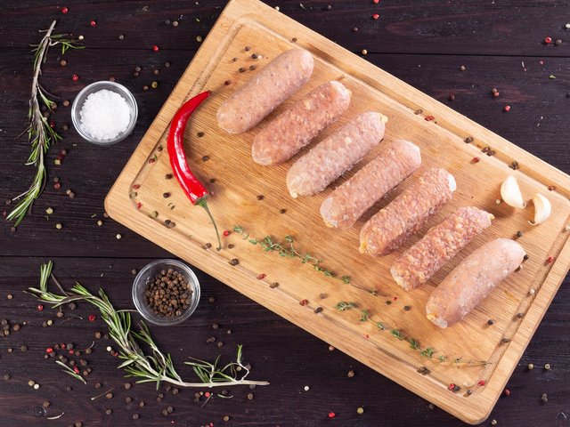 Ковбаски варені з курятини, сорт вищий, ДСТУ 4436, 1 кг